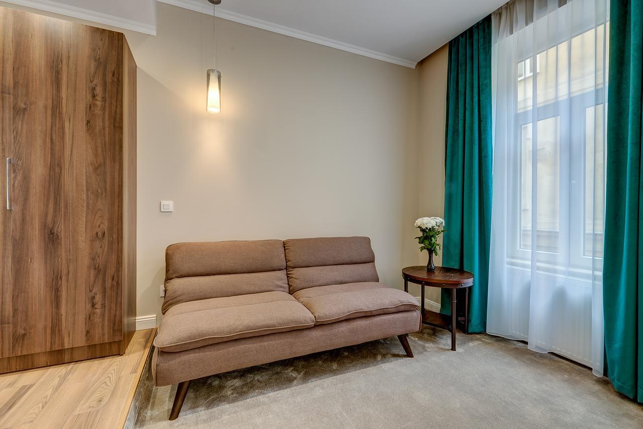 Hotel de apartamente Upstairs Boutique 4*